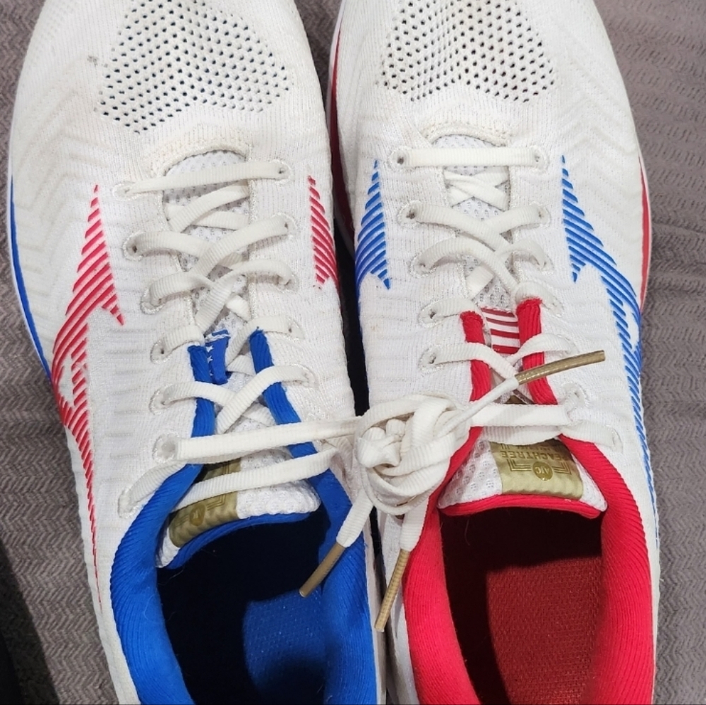 Men's wave knit 50th anniversary shoes